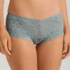 Panty - Moments