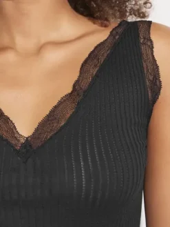 Top - Maude Privé